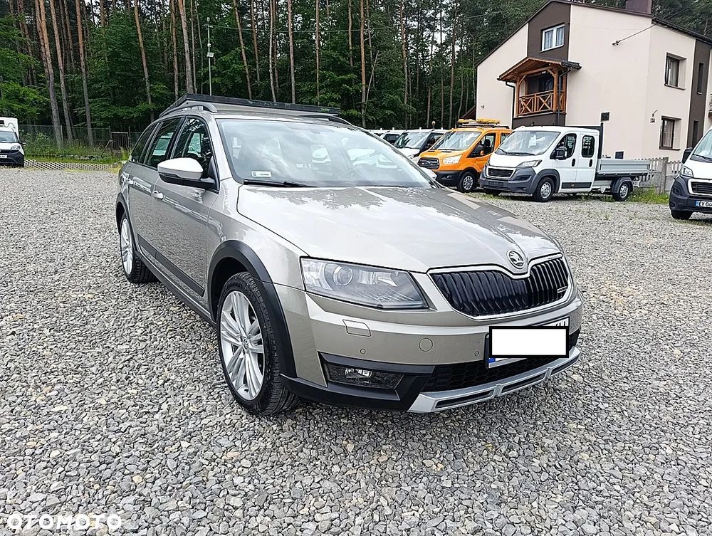 Skoda Octavia Scout 2.0 TDI 4x4 DSG - 1