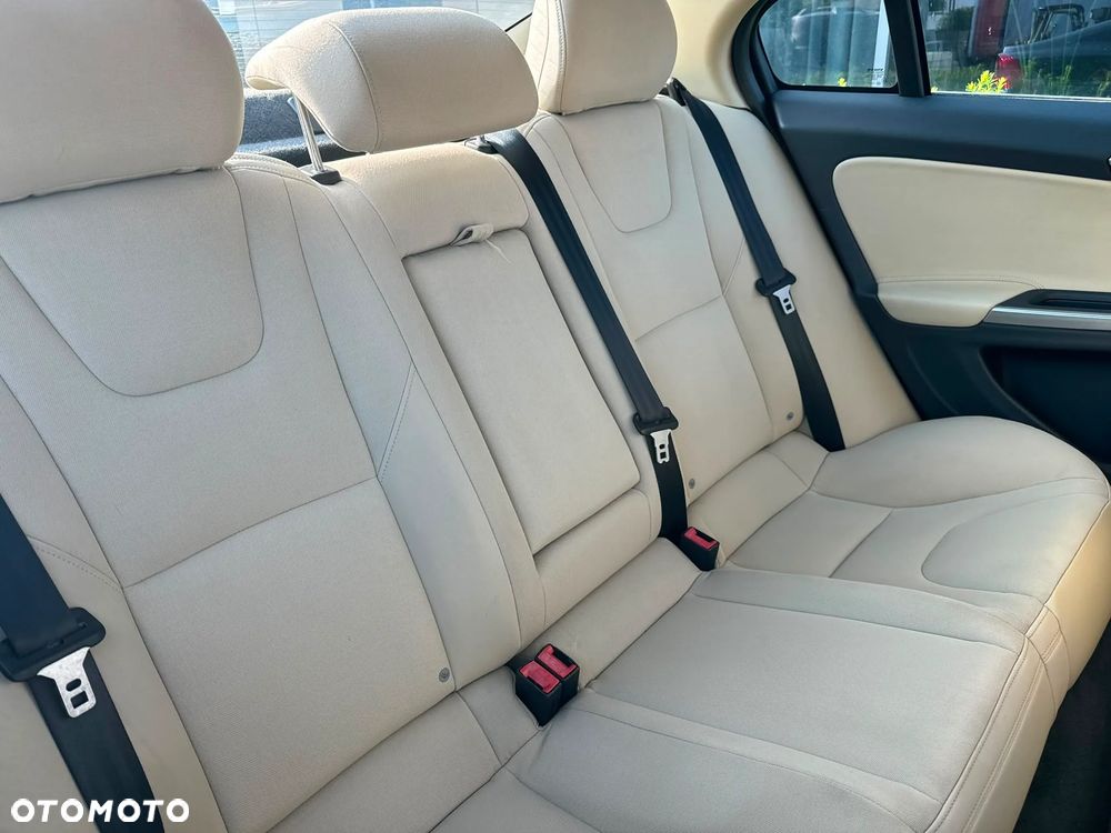 Volvo S60 - 14