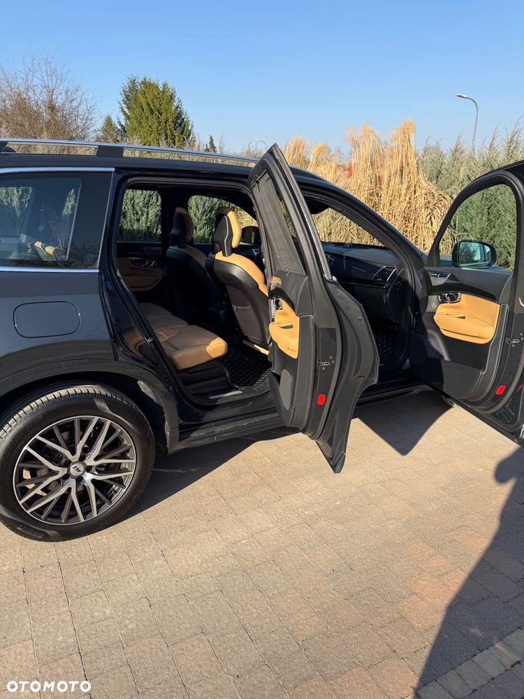 Volvo XC 90 D5 AWD Momentum - 11