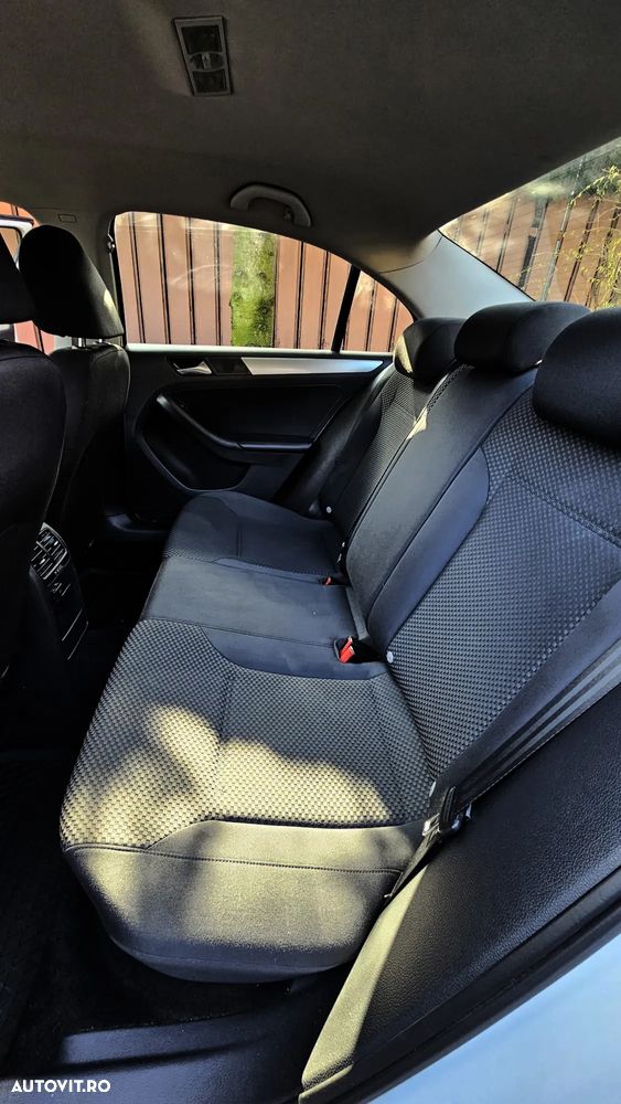 Volkswagen Jetta 1.2 TSI Trendline - 20