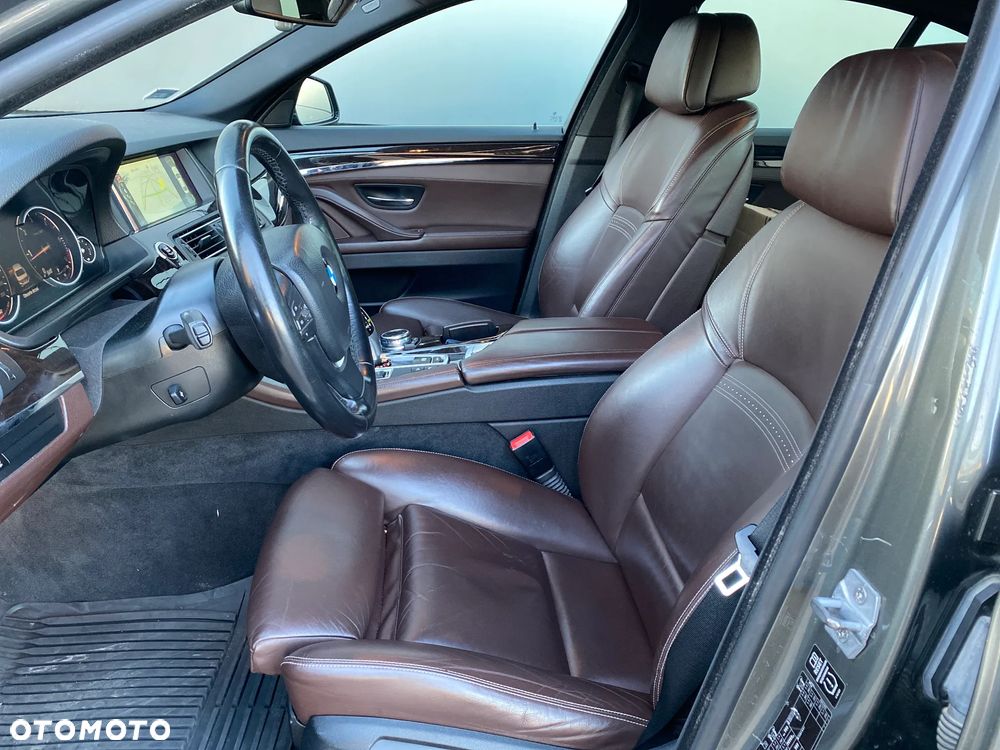 BMW Seria 5 525d xDrive Luxury Line - 8