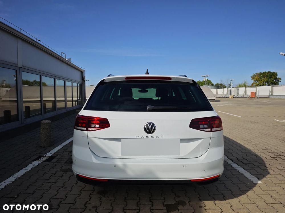 Volkswagen Passat Variant 2.0 TSI Business DSG - 8