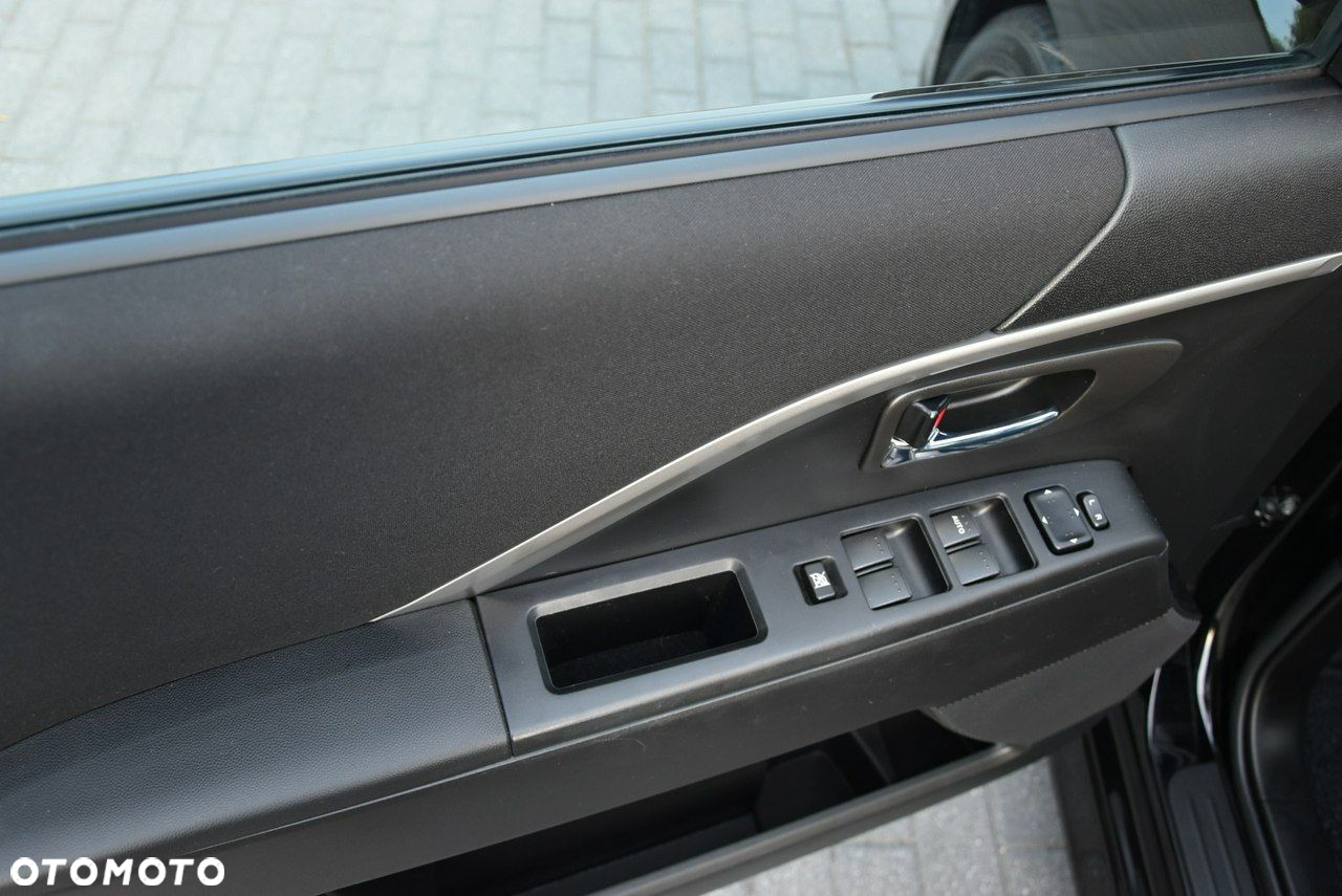 Mazda 5 - 24