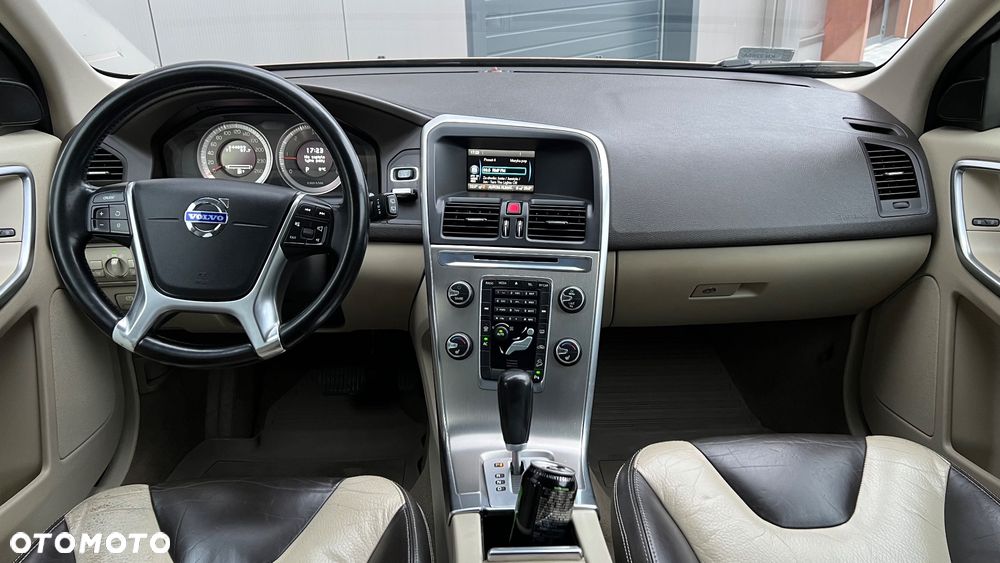 Volvo XC 60 D5 AWD Summum - 5
