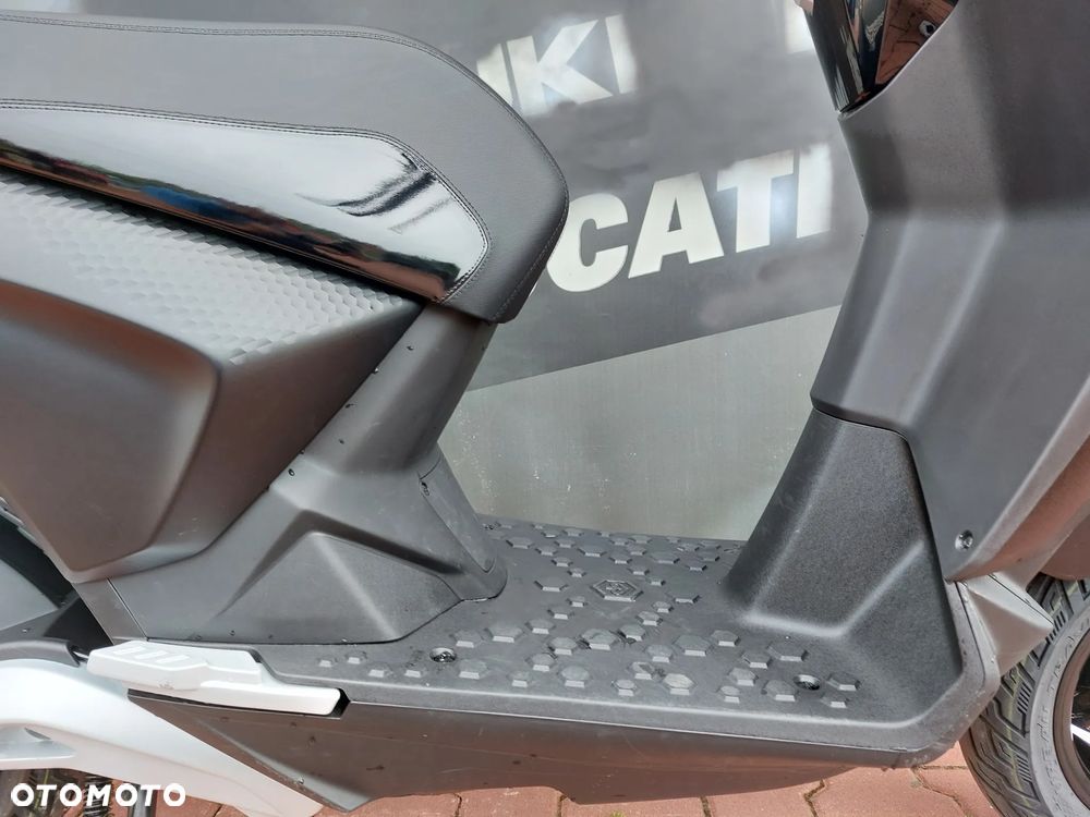 Piaggio Inny - 7
