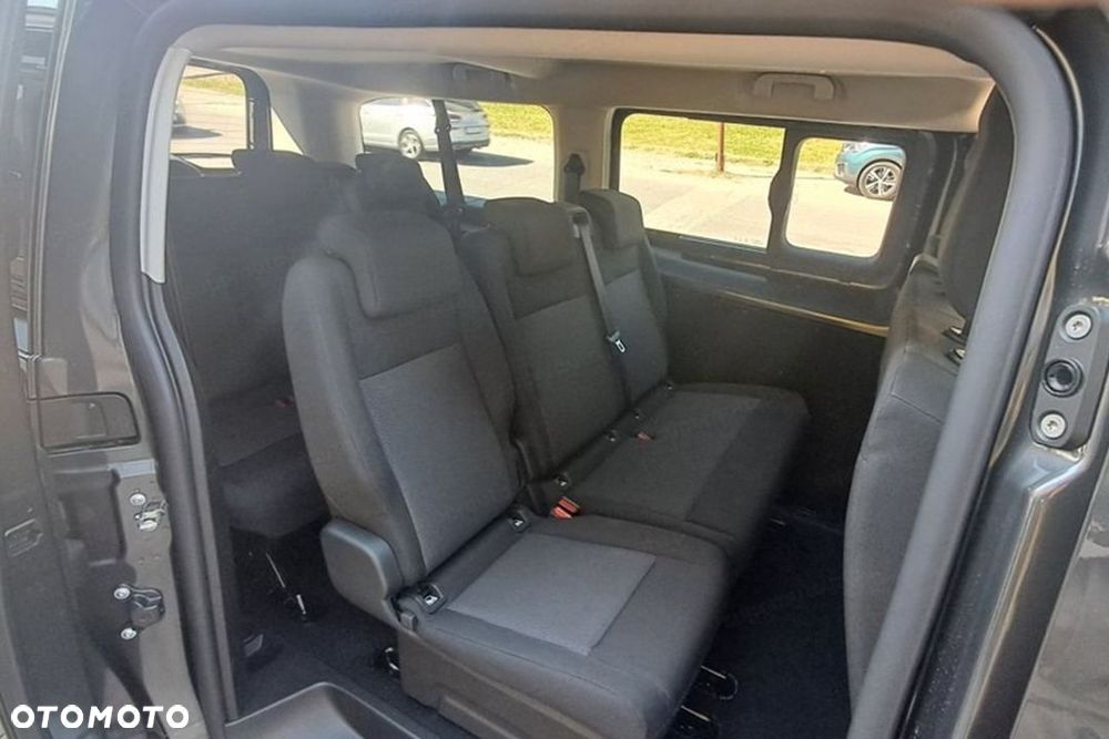 Opel Vivaro - 8