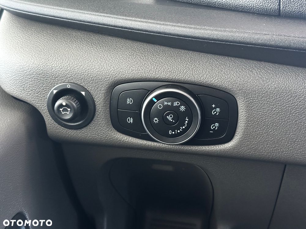 Ford Transit - 24