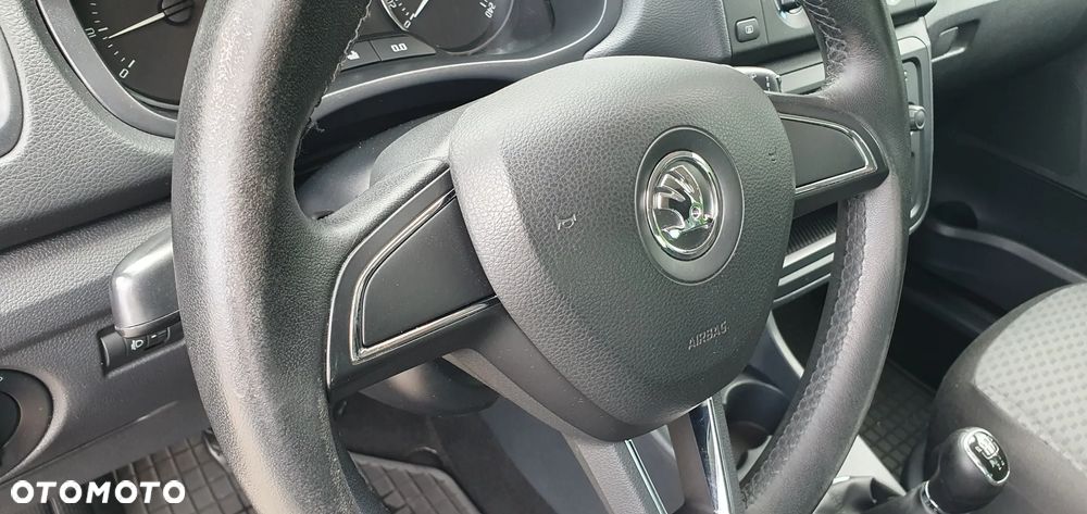 Skoda Fabia 1.2 TSI Ambiente - 26