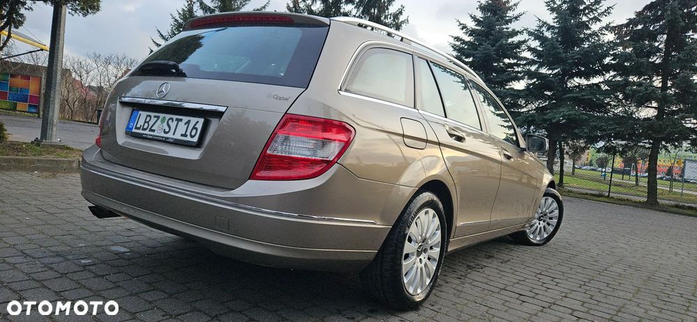 Mercedes-Benz Klasa C 180 T CGI Automatik BlueEFFICIENCY Avantgarde - 12