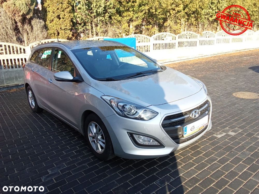 Hyundai i30 blue Kombi 1.6 CRDi Premium - 9