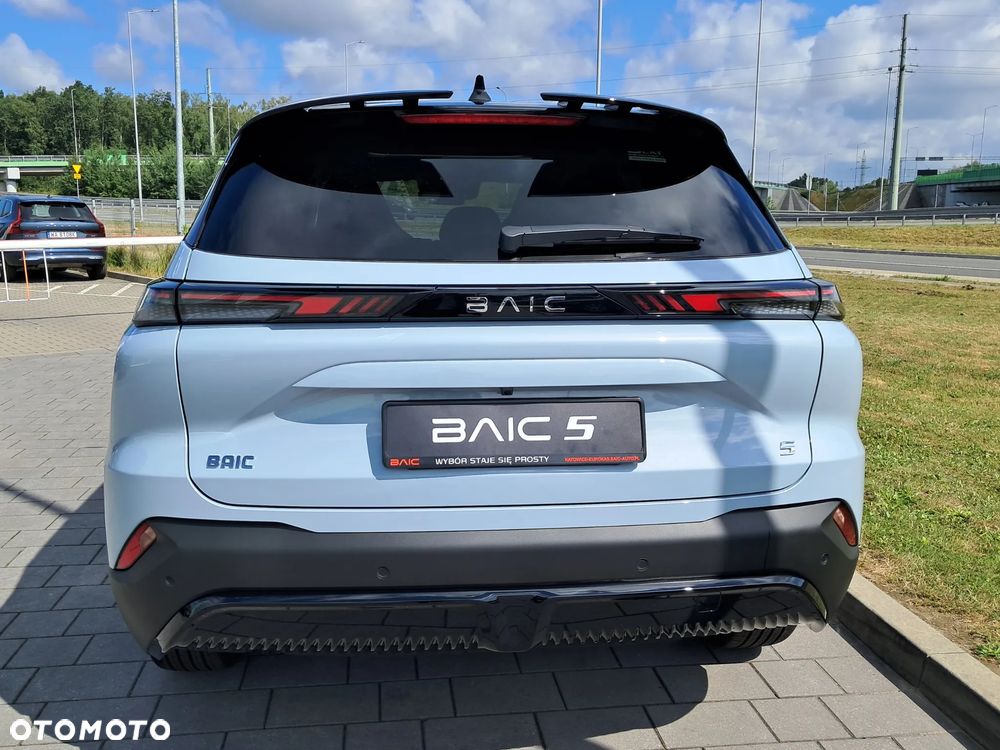 BAIC 5 Beijing 1.5T Comfort DCT - 6