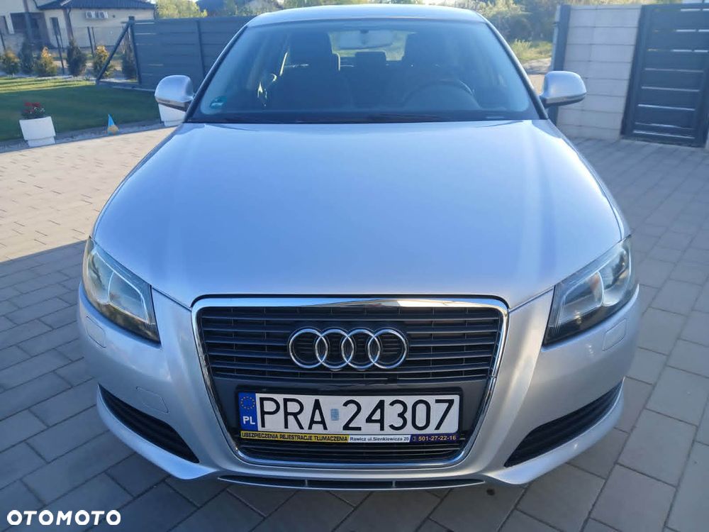 Audi A3 Sportback - 2
