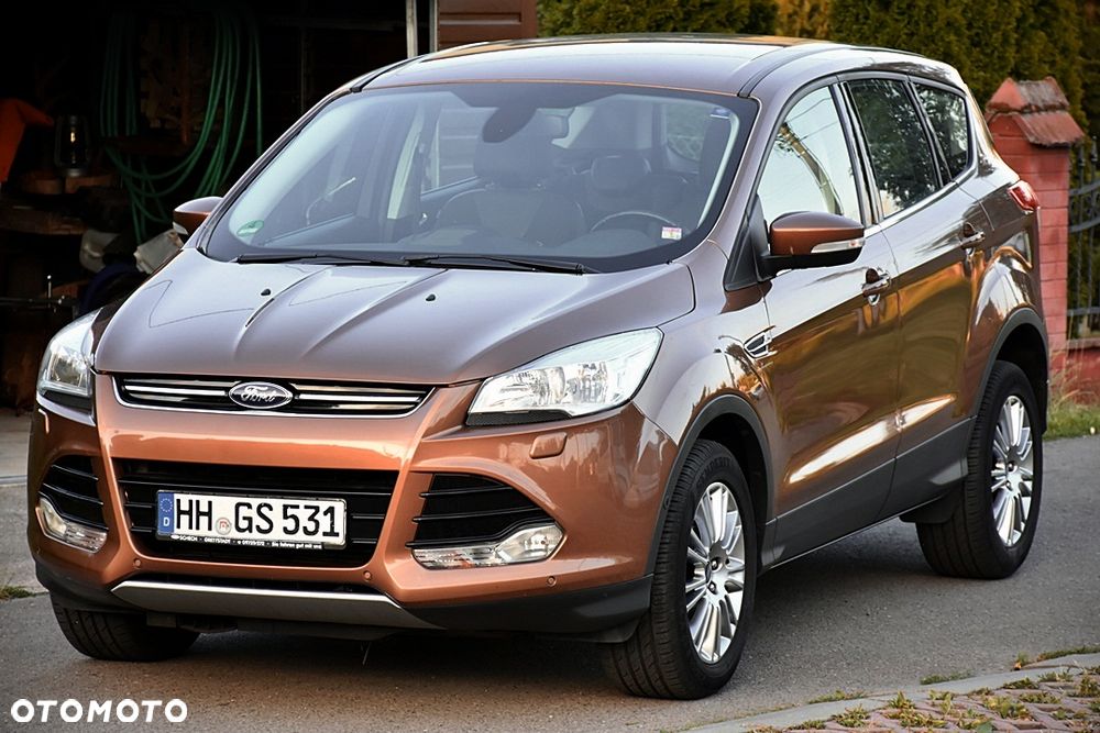Ford Kuga 2.0 TDCi 2x4 Titanium - 2