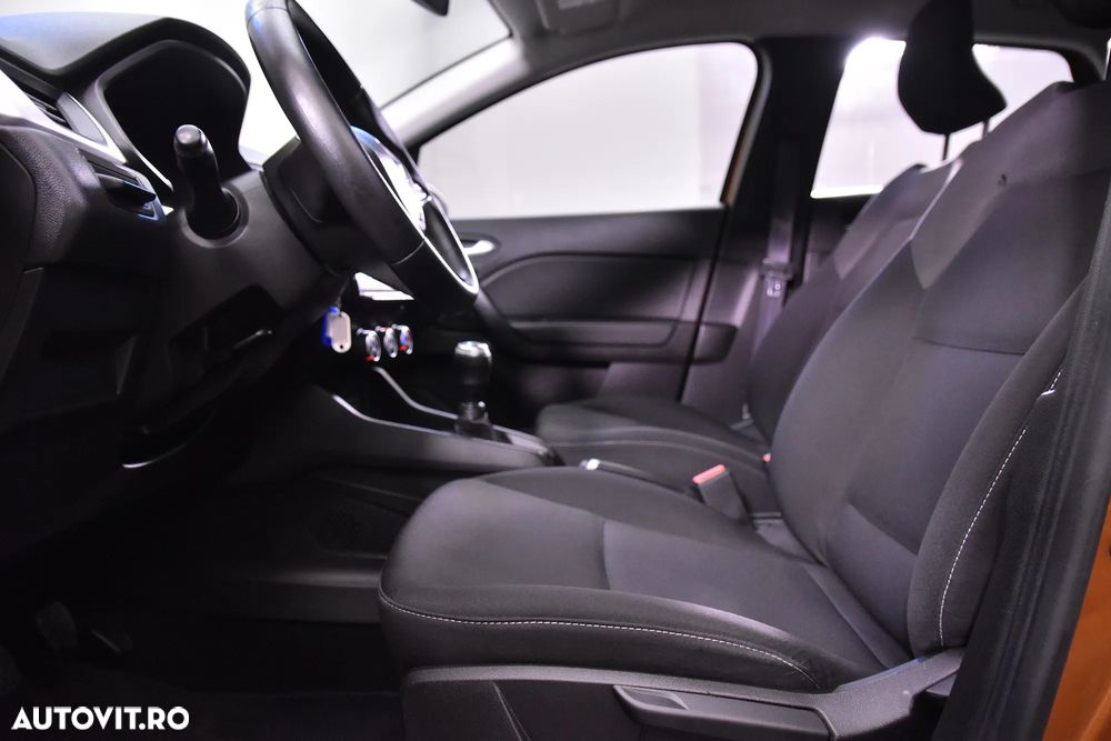 Renault Captur - 19