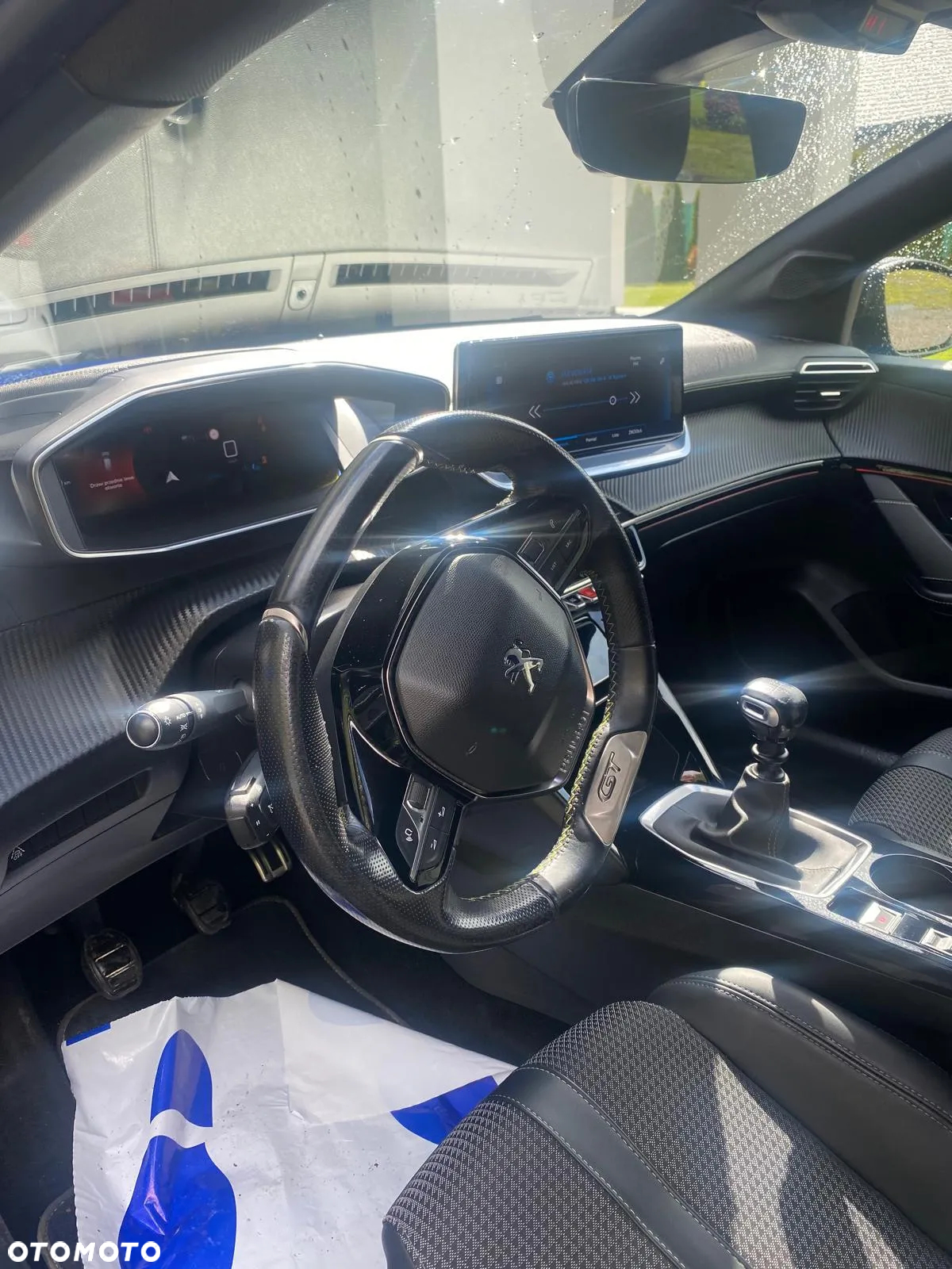 Peugeot 208 - 6