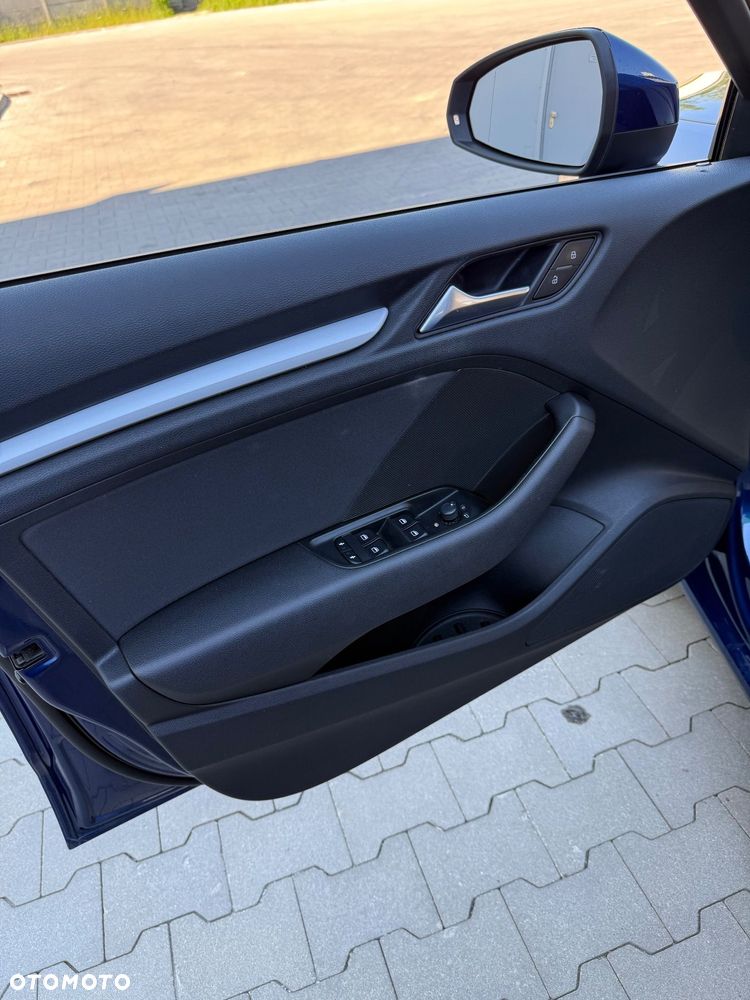 Audi A3 Sportback 2.0 TDI Ambiente - 14