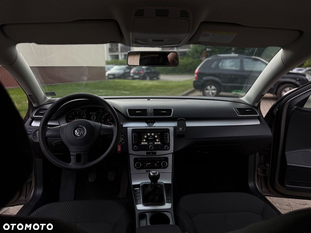 Volkswagen Passat 1.4 TSI BMT Comfortline - 12