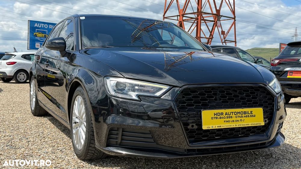 Audi A3 Sportback 1.6 TDI (clean diesel) S line Sportpaket - 4