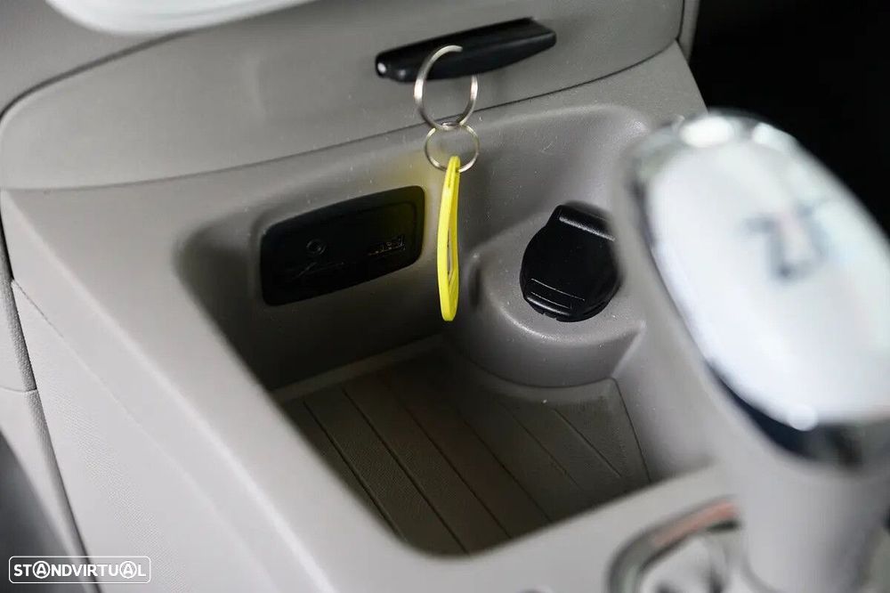 Renault Zoe (c/ Bateria) 41 kwh Intens - 39