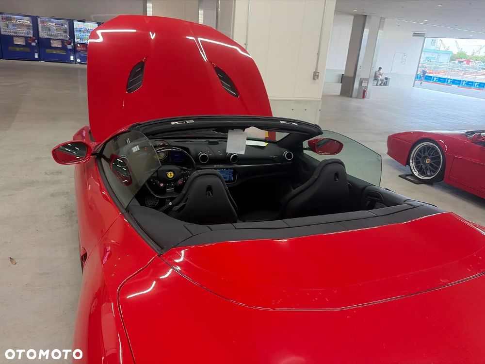 Ferrari Portofino - 6