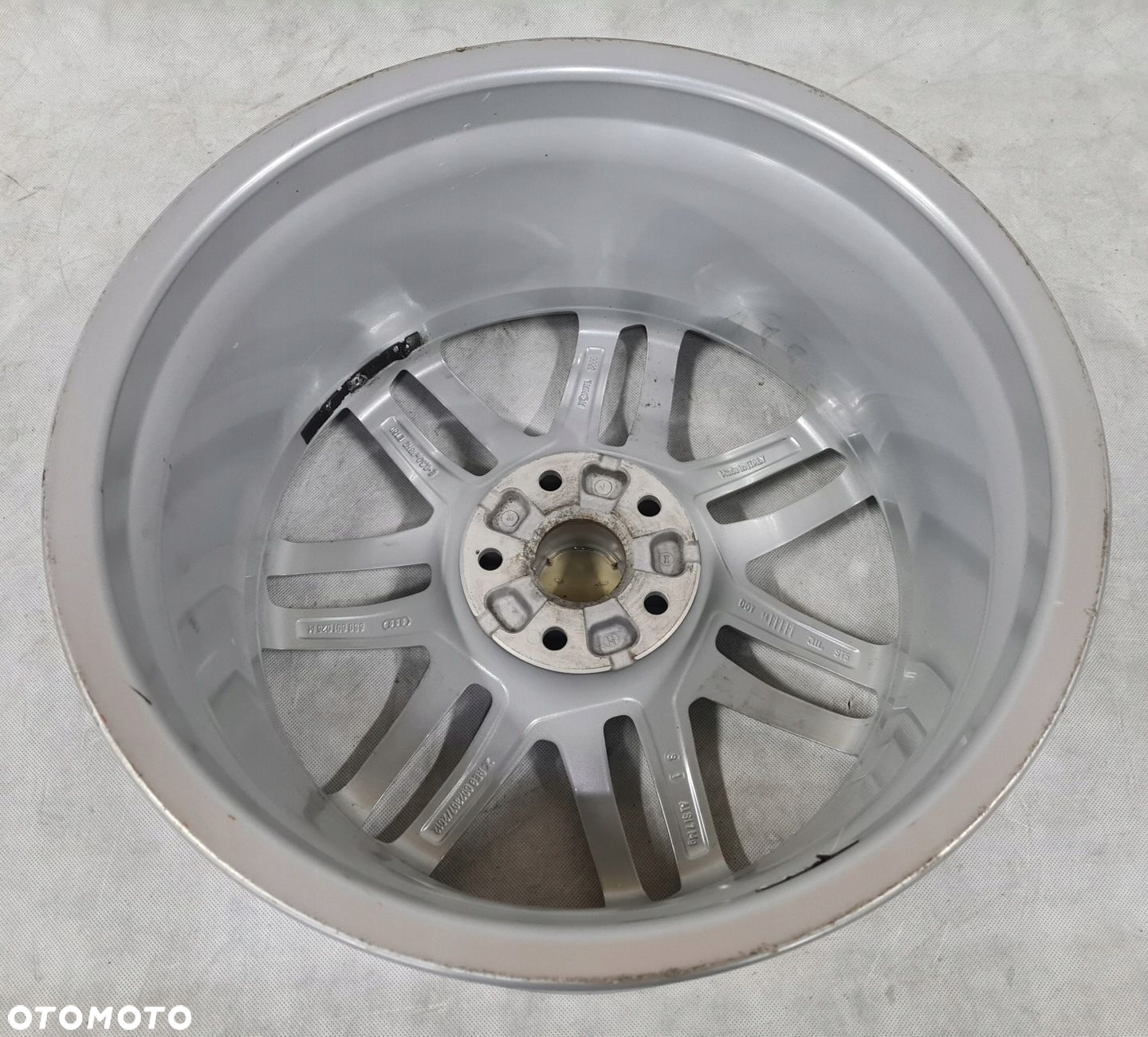 Felga AUDI TT 8S0601025M 8,5x18 ET50 - 3