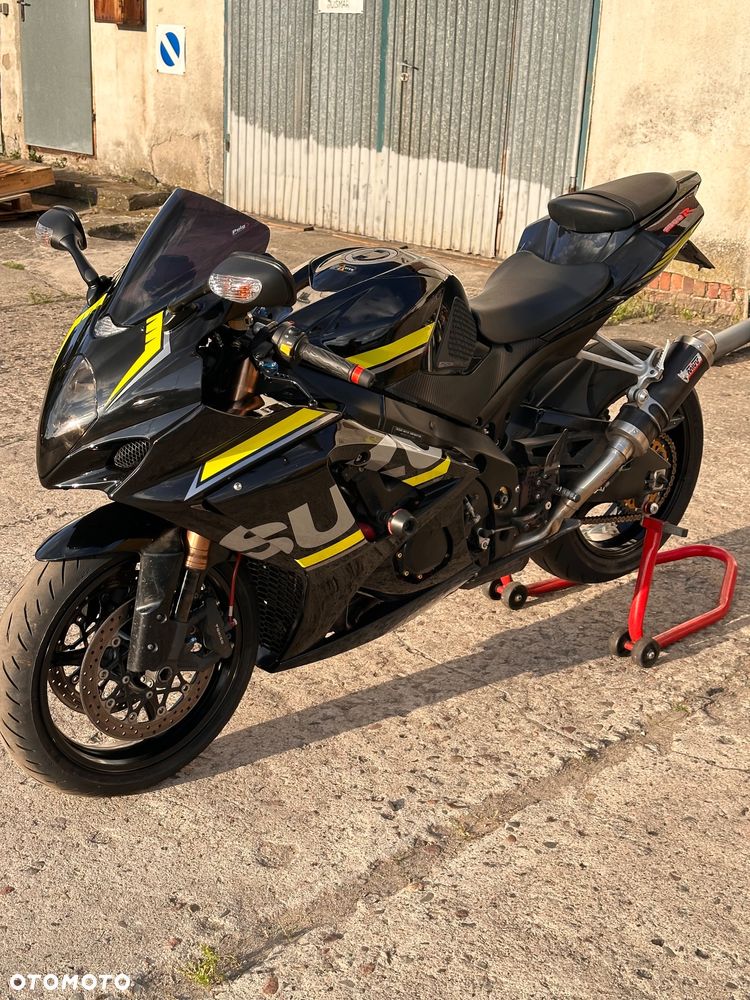 Suzuki GSX-R - 2