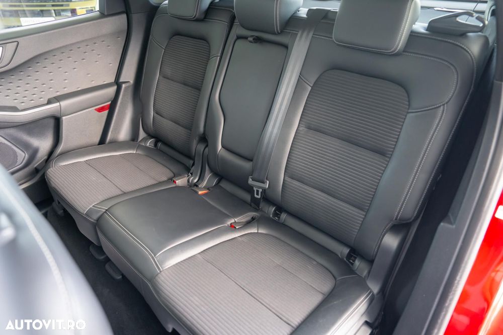 Ford Kuga - 24