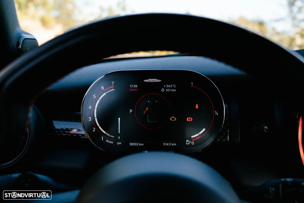 MINI Cabrio John Cooper Works Auto Desportiva - 17