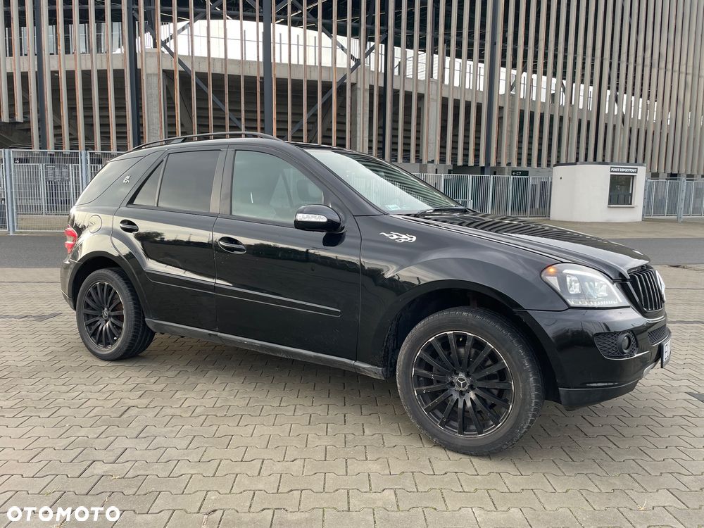 Mercedes-Benz ML - 11