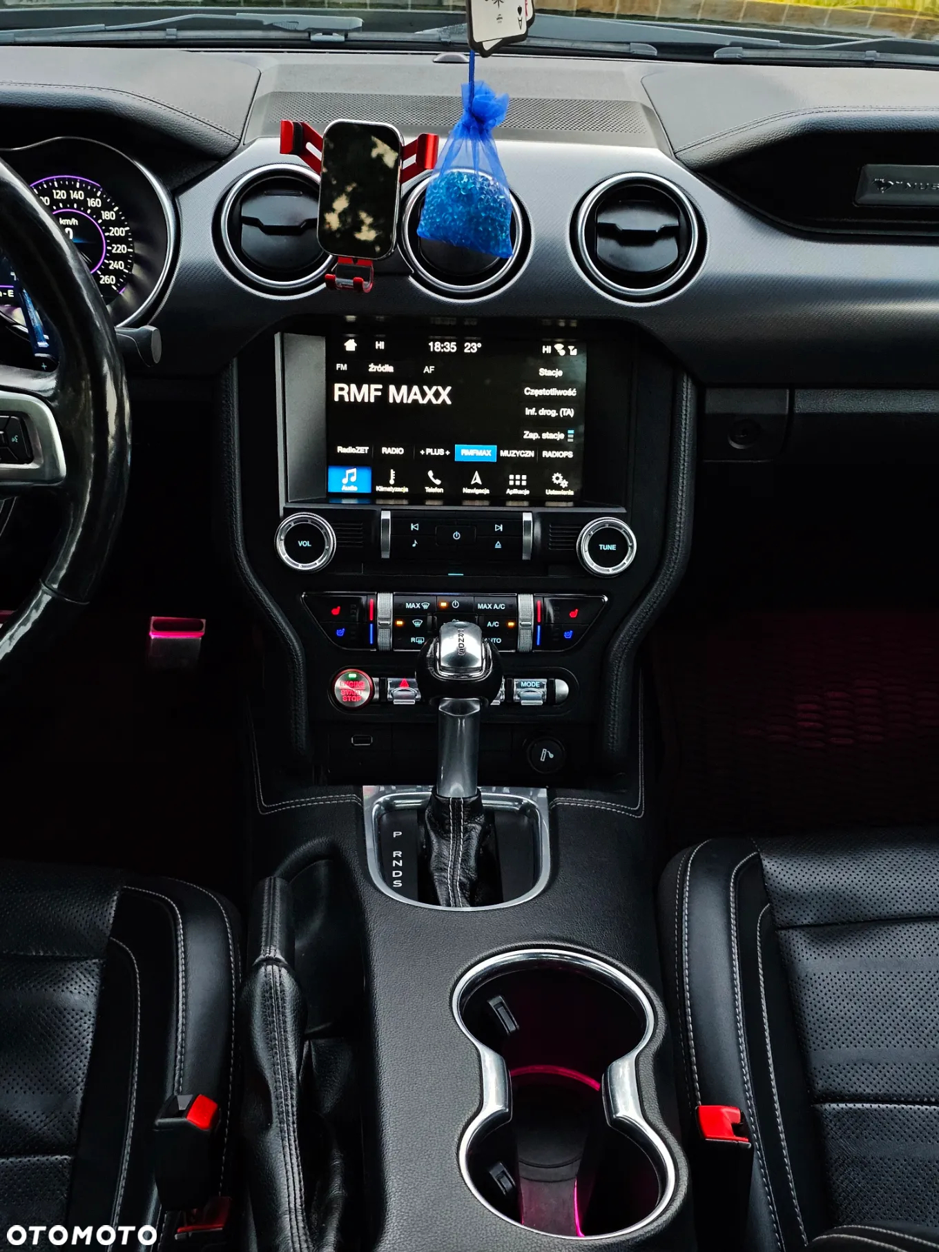 Ford Mustang 5.0 V8 GT - 11