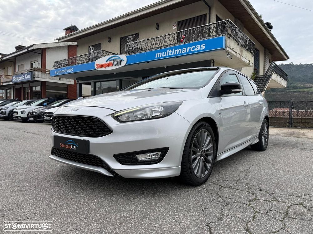 Ford Focus SW 1.0 EcoBoost MHEV ST-Line - 1