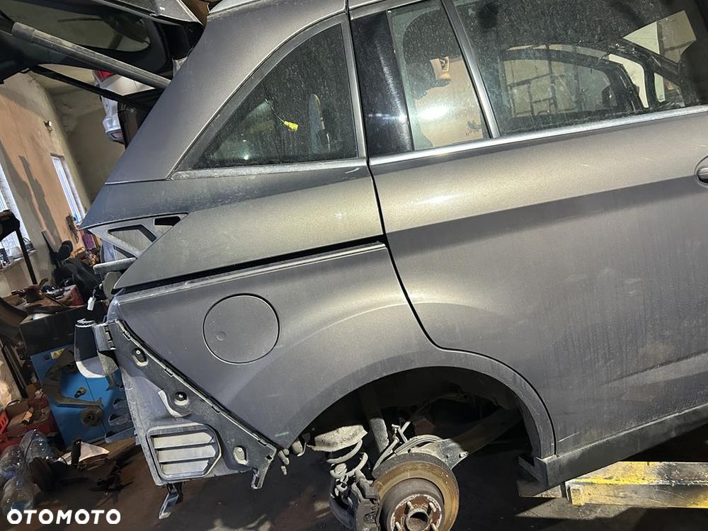 Błotnik ćwiartka prawy tył tylna kolor VA Grand Ford C-max II MK2 - 1