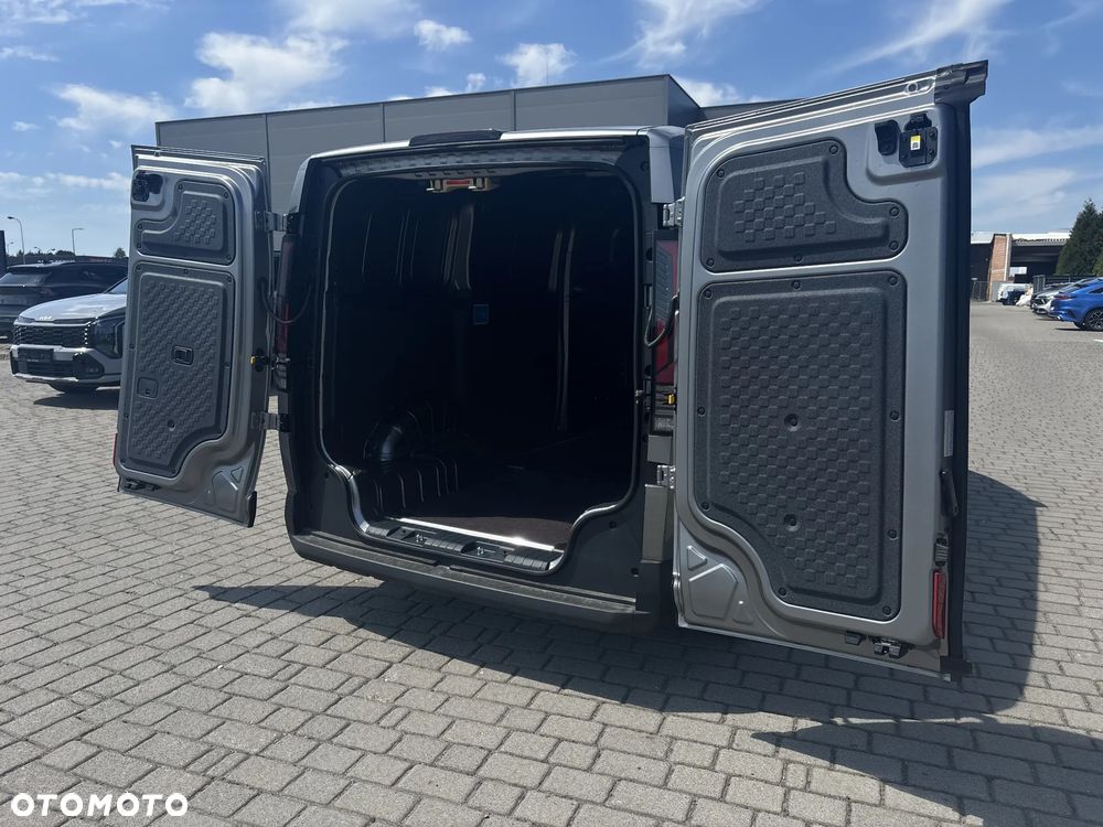 Kia PV5 - 27