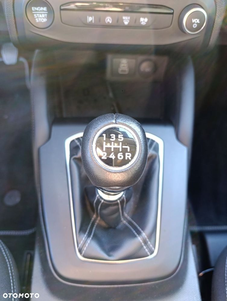 Ford Focus 1.0 EcoBoost Titanium - 26