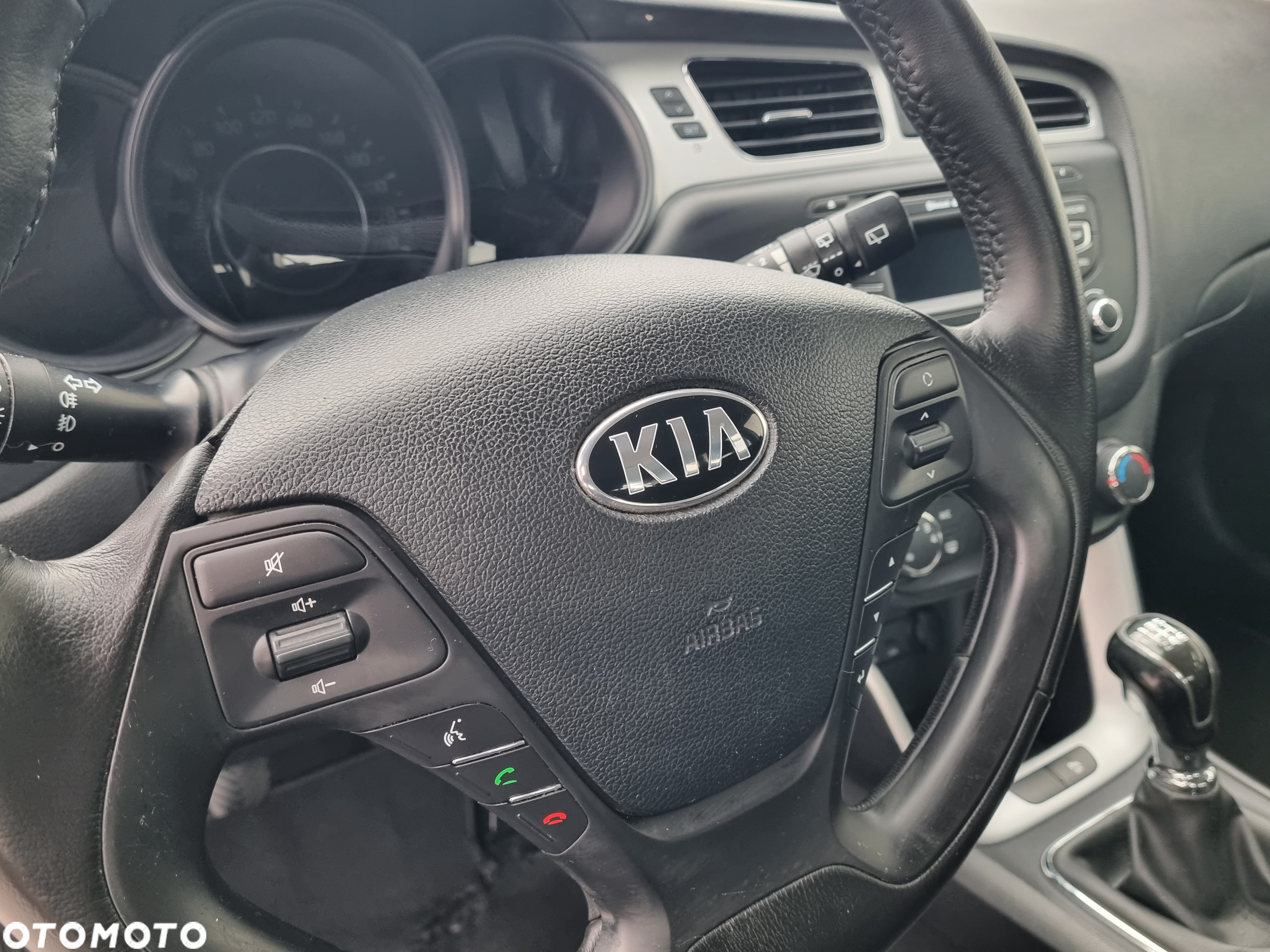Kia Ceed 1.4 CVVT Attract - 18