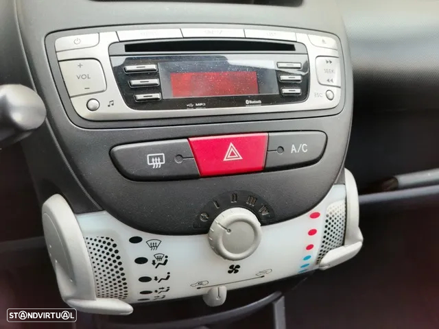 Citroën C1 1.0 Attraction - 12