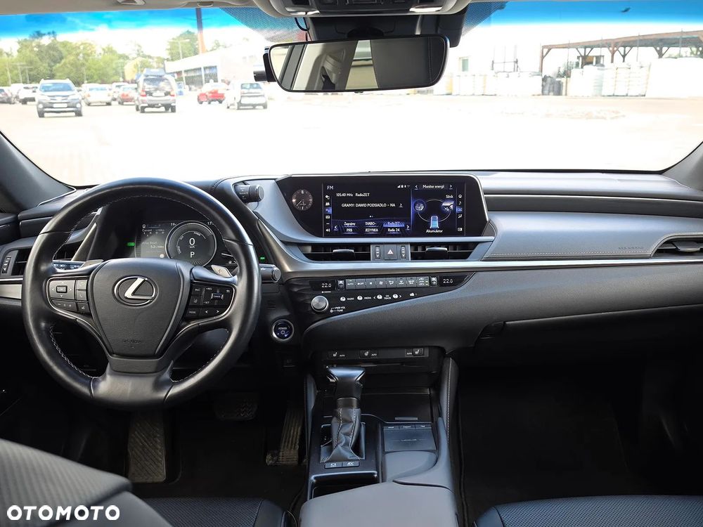 Lexus ES 300h Business Edition + - 15