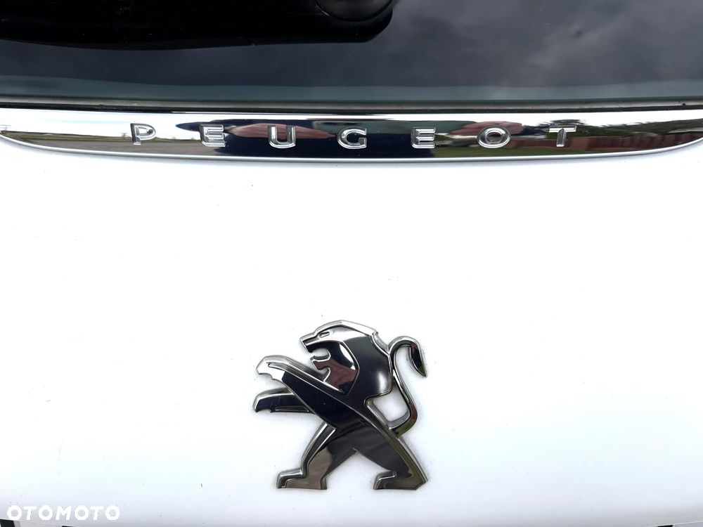 Peugeot 208 - 29