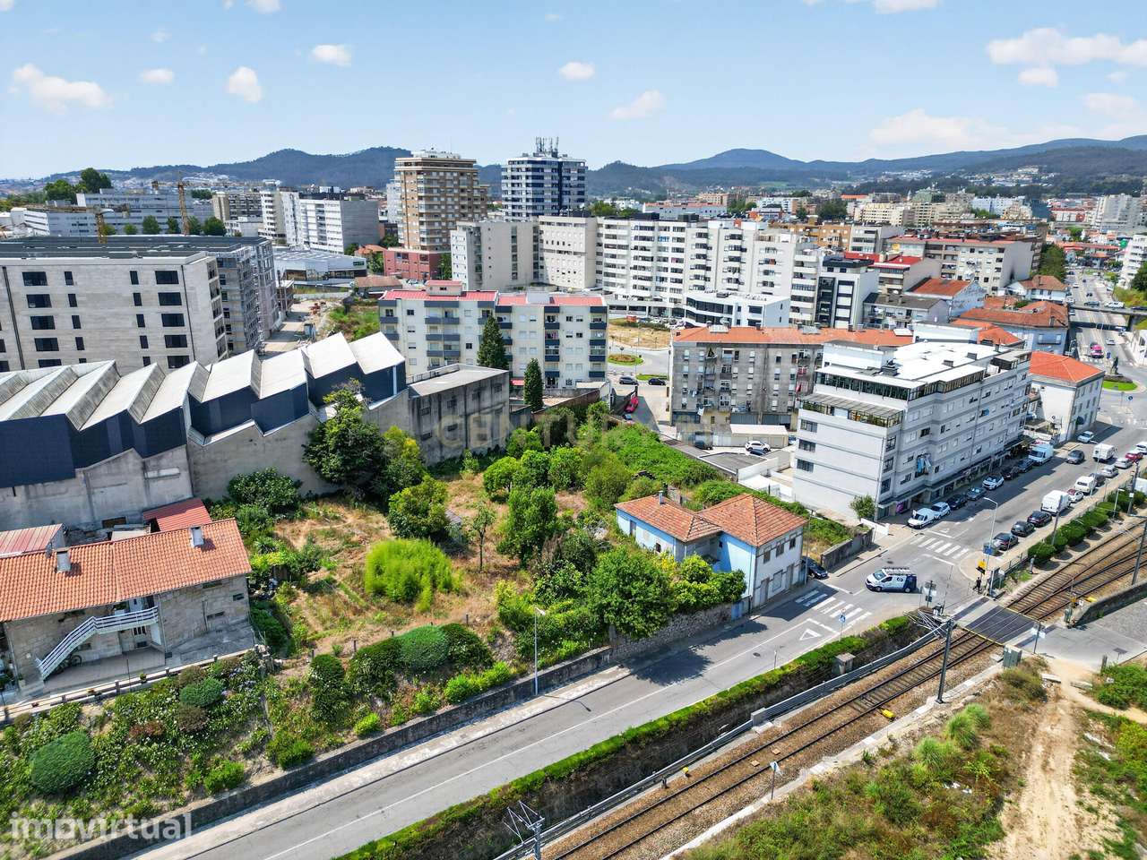 Moradia com terreno para construção em altura em Arcozelo, Barcelos - Grande imagem: 3/19