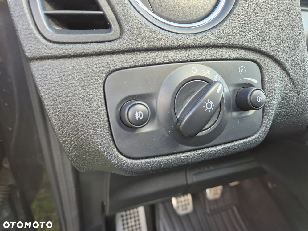 Ford S-Max 2.5 Titanium - 12