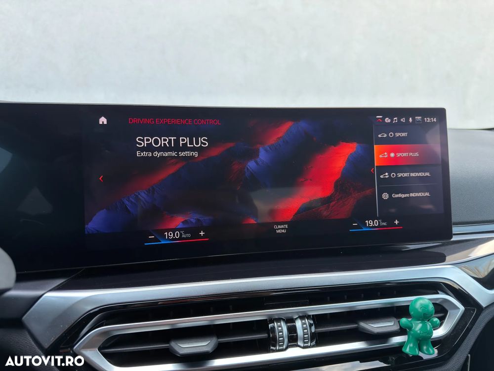 BMW M2 M240i xDrive AT - 26