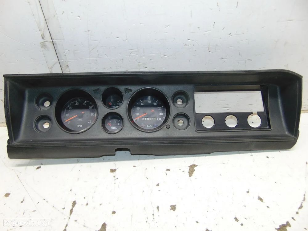 Datsun 100A conta kilómetros - 1