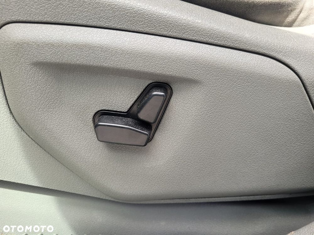 Jeep Grand Cherokee - 17