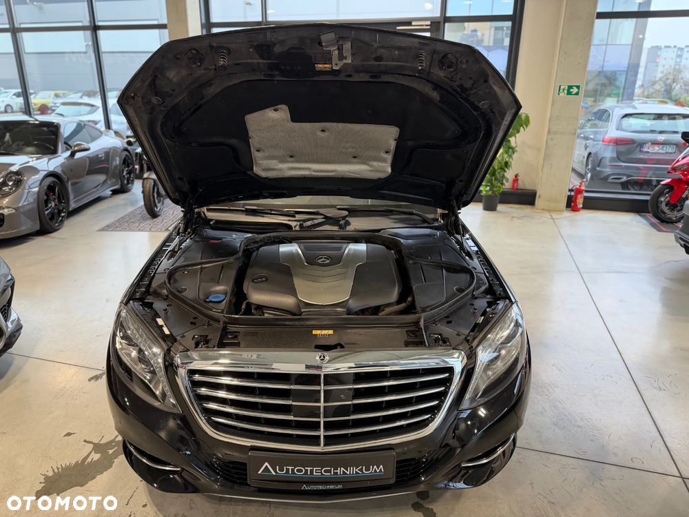 Mercedes-Benz Klasa S 350 d 4Matic 9G-TRONIC - 32