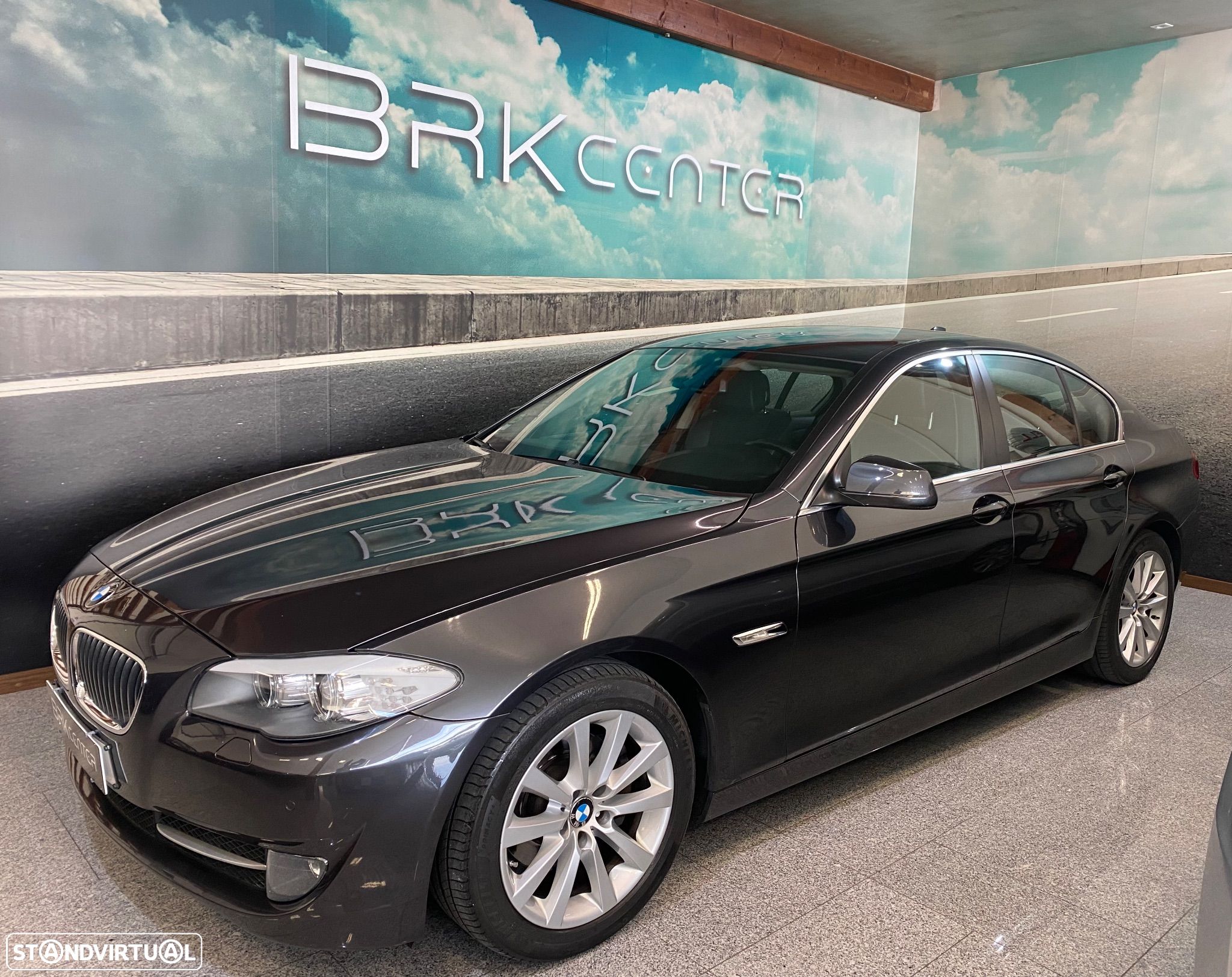 BMW 520 d Exclusive Auto 123g - 1
