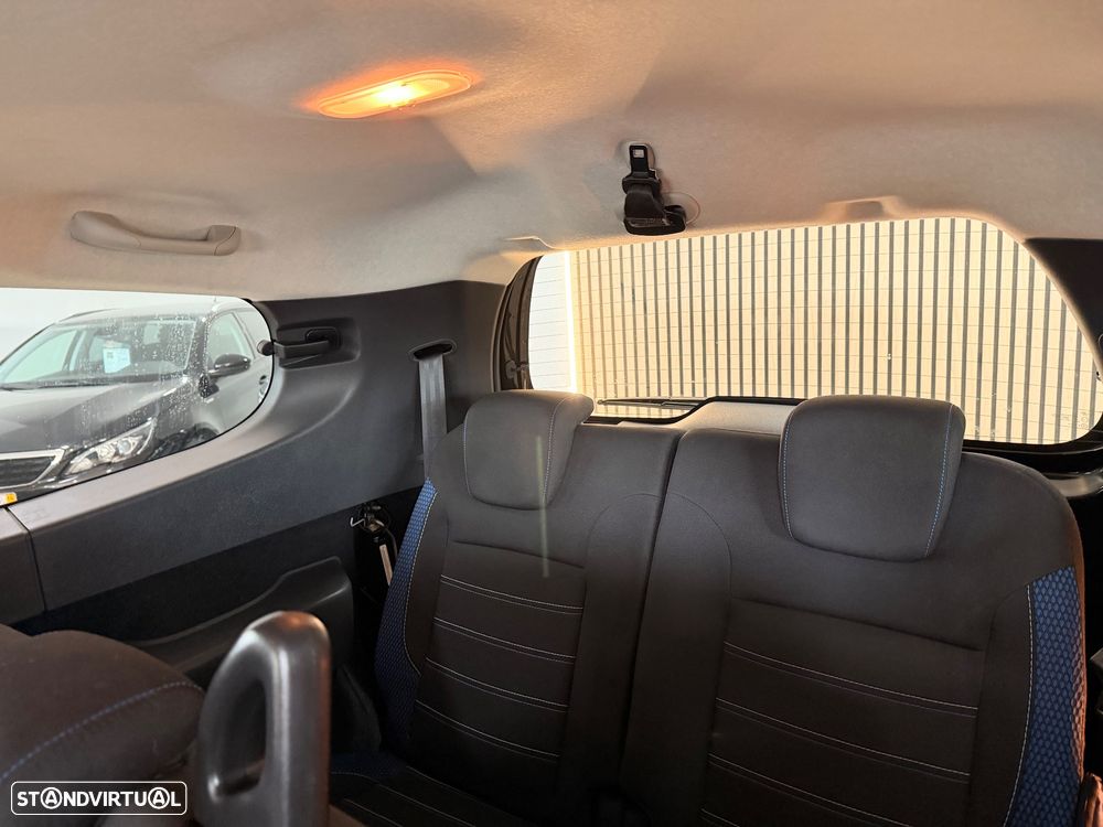 Dacia Lodgy 1.3 TCe Stepway 7L - 23