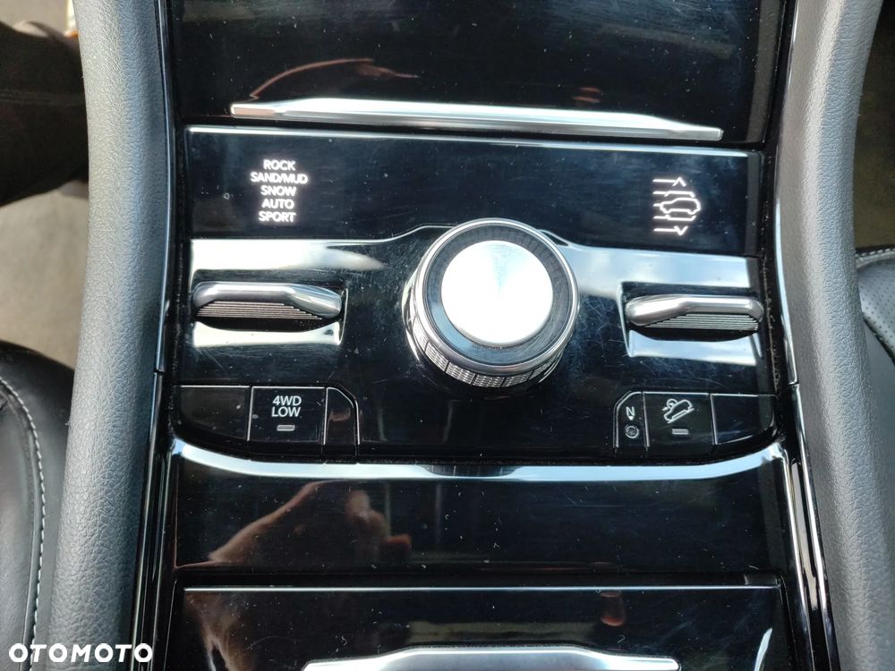 Jeep Grand Cherokee - 15