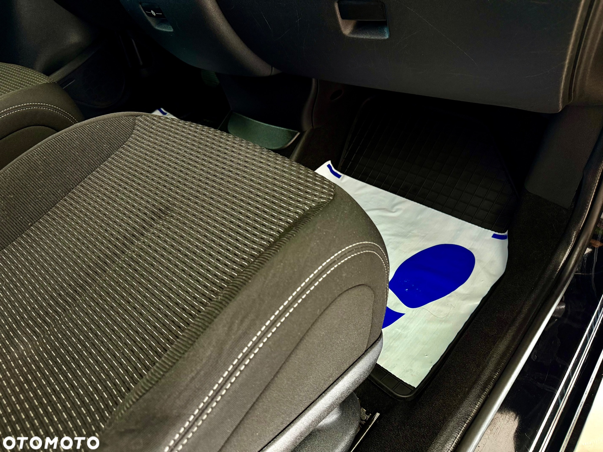 Citroën C4 Grand Picasso 1.6 HDi FAP EGS6 Exclusive - 35