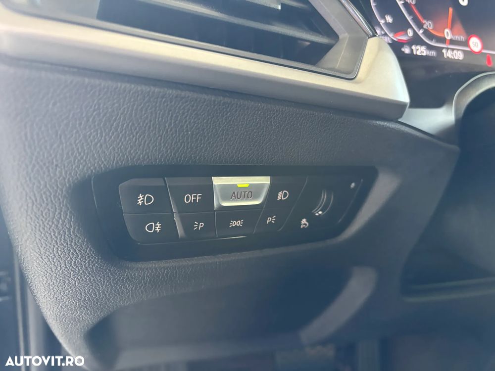 BMW Seria 3 318d Aut. Advantage - 19