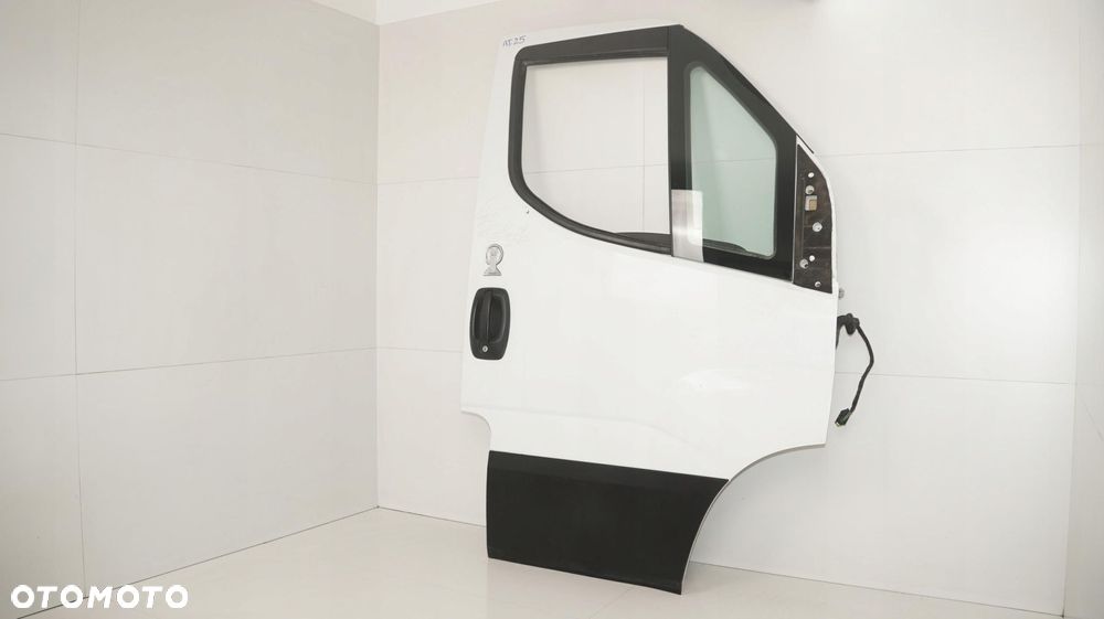 DRZWI PRAWY PRZÓD IVECO DAILY IV 16R - 3
